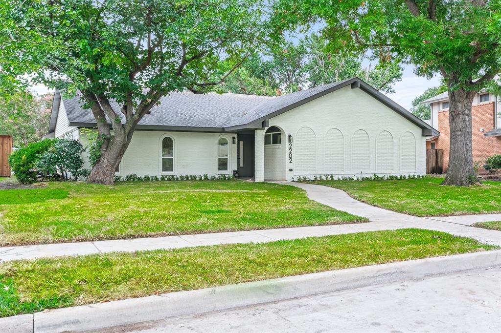 2202 Shady Creek Drive