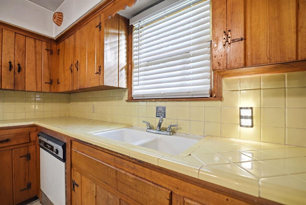 Cedar Crest Country Club Estates - Residential