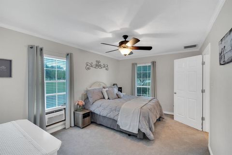 Tiny photo for 606 Buckboard Street, Ovilla, TX 75154 (MLS # 21099464)