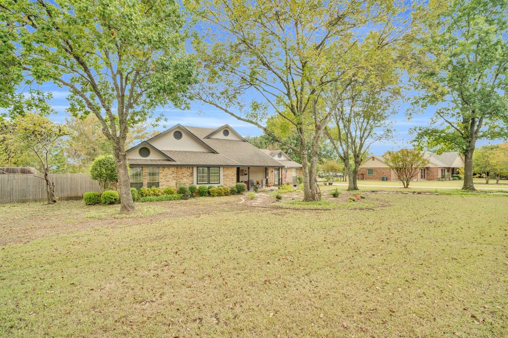 606 Buckboard Street