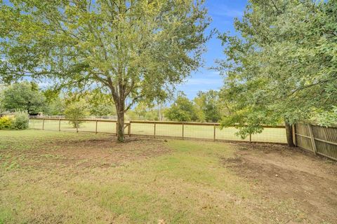 Tiny photo for 606 Buckboard Street, Ovilla, TX 75154 (MLS # 21099464)