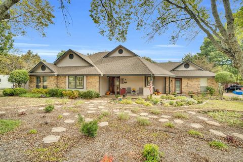 606 Buckboard Street Ovilla TX 75154