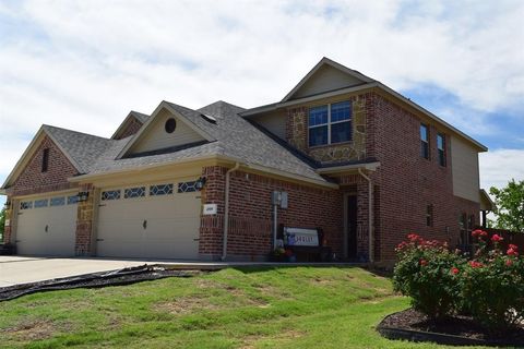 4909-4911 Villas Drive Sanger TX 76266