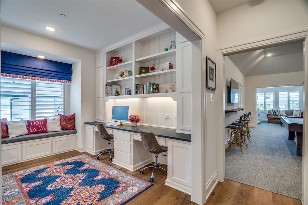 Edgestone At Legacy - Residential