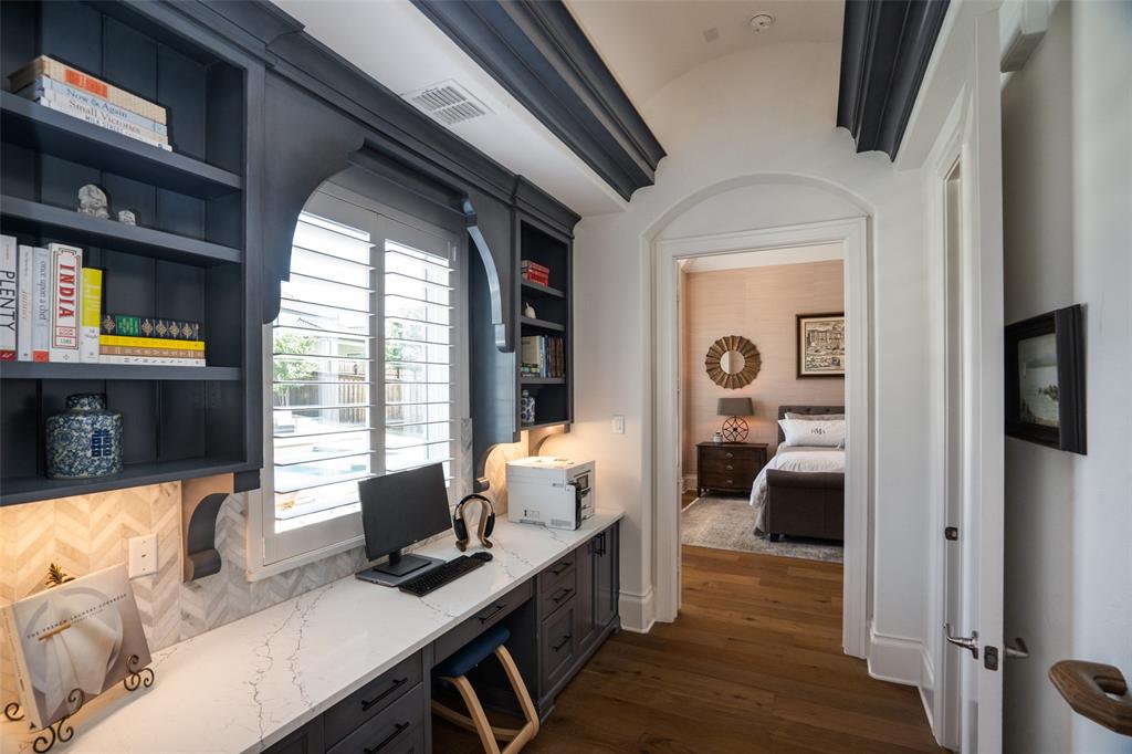 Edgestone At Legacy - Residential