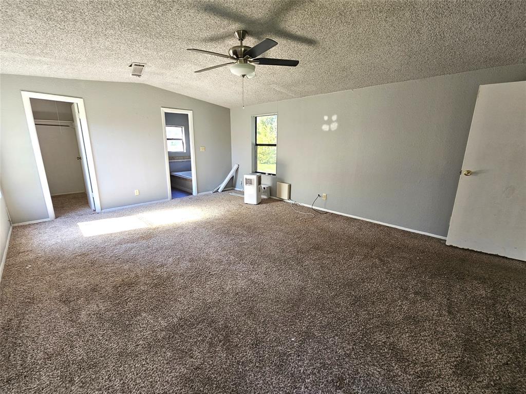 Denton, Texas 76205, United States, 4 Bedrooms Bedrooms, ,3 BathroomsBathrooms,Residential,Active,31060