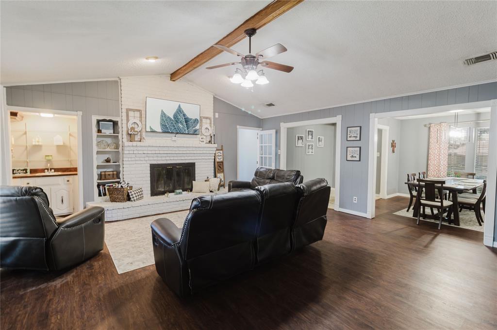 223 Mockingbird Court