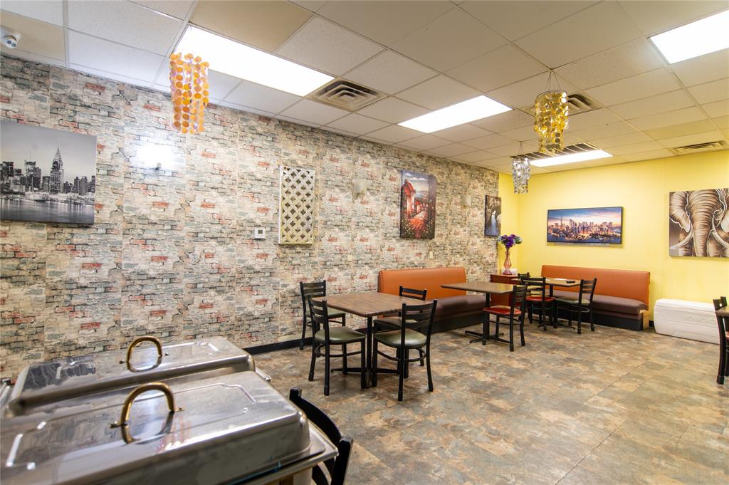 Mountain Creek Shopping Center - Commercial Sale
