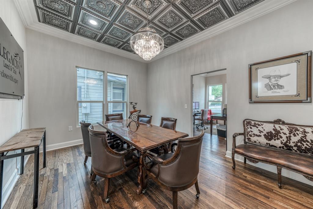 Hitt - Commercial Sale