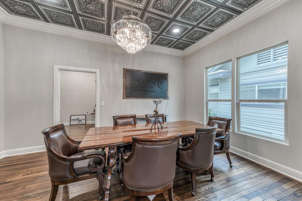 Hitt - Commercial Sale