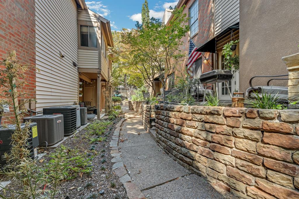 Coleridge Condo - Residential Lease