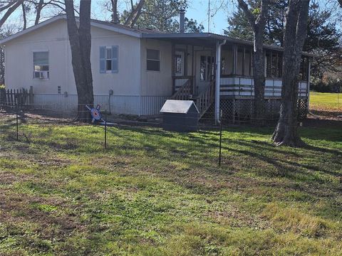 A home in Quinlan