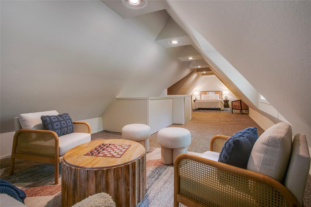 Kessler Square - Residential