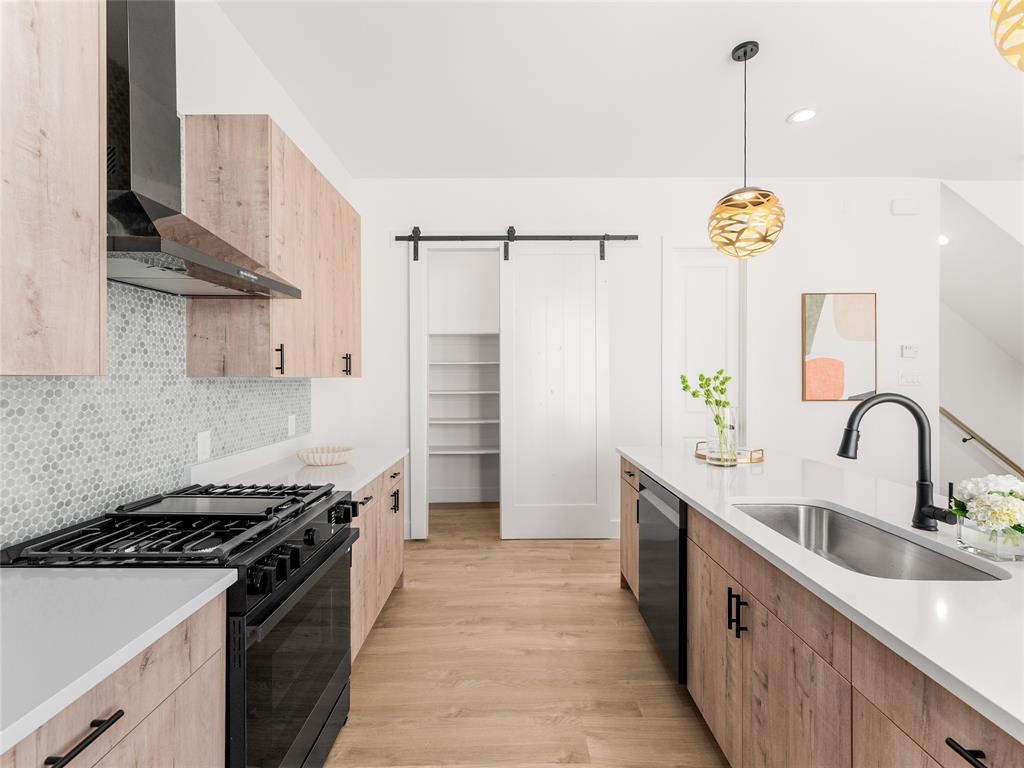 Fakes Park Place - Residential