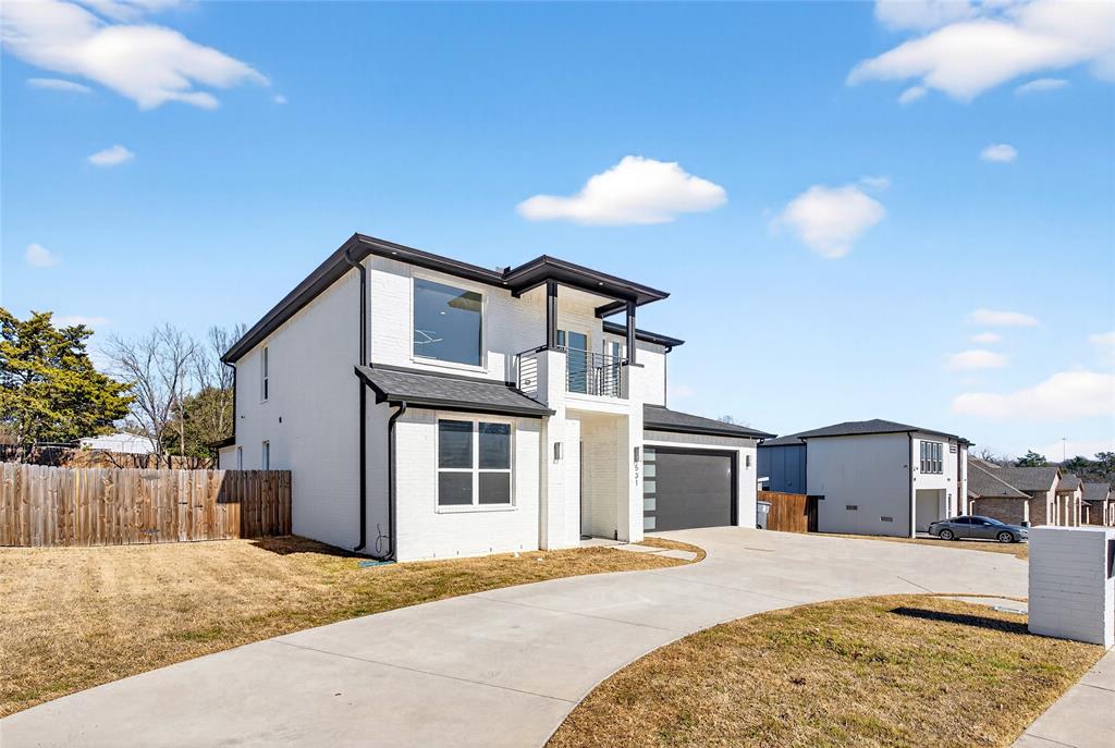 531 W Laureland Road