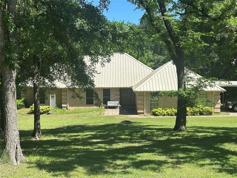824 Imogene Court Azle TX 76020
