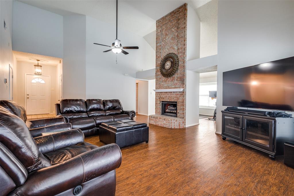 805 Paisley Drive