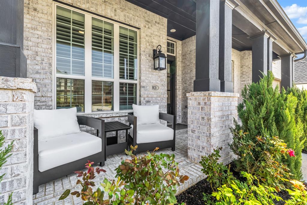 8820 Autumn Lake Trail