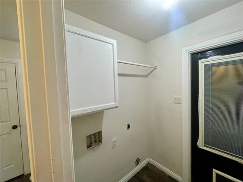 Tiny photo for 625 Main Street, Roanoke, TX 76262 (MLS # 21341208)