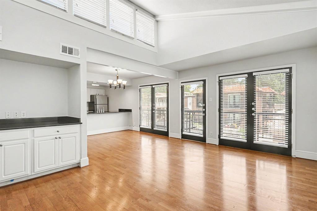 5926 Sandhurst Lane 223