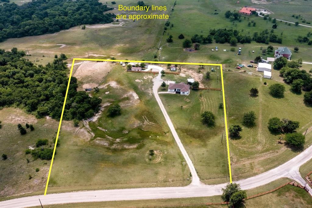 1253 Private Road 4011
