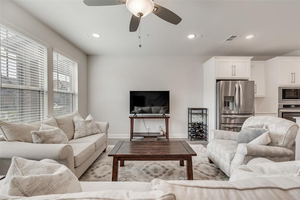 Cambridge Town Homes At Stacy Green - Residential Lease