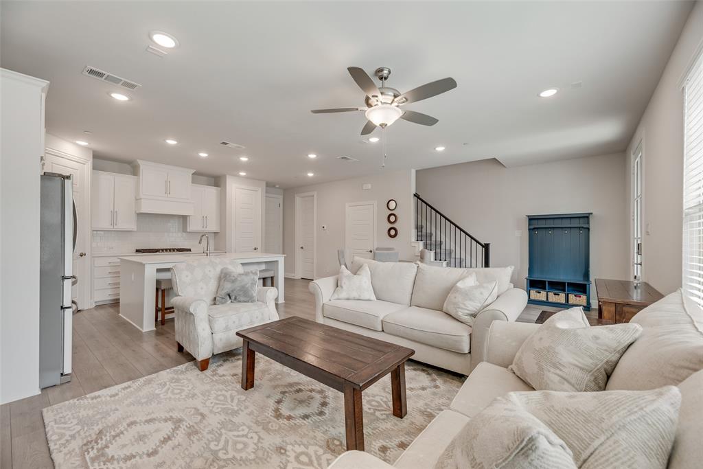 Cambridge Town Homes At Stacy Green - Residential Lease