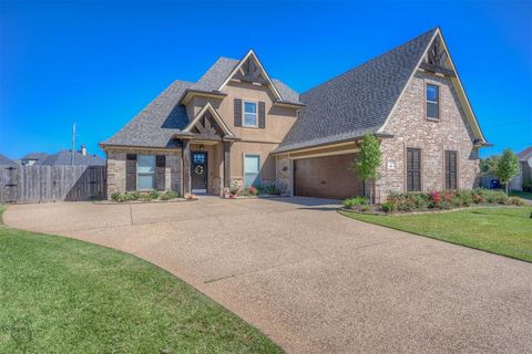 686 Dumaine Drive Bossier City LA 71111