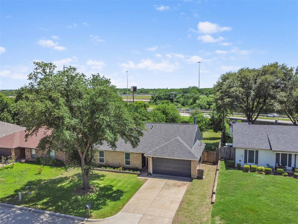 817 Woodhaven Lane