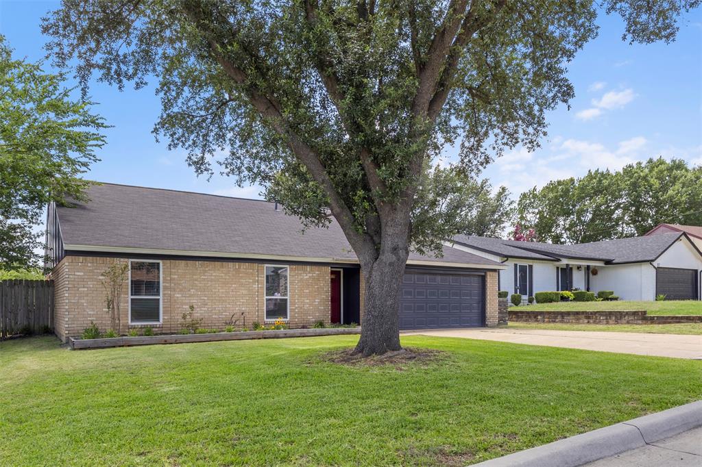 817 Woodhaven Lane