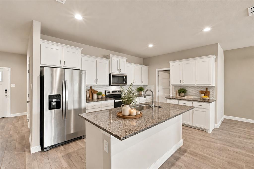 1709 Central Park Drive