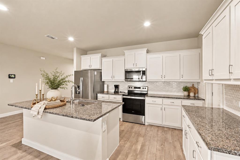 1709 Central Park Drive