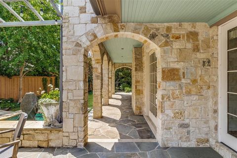 Tiny photo for 5800 Armstrong Parkway, University Park, TX 75205 (MLS # 20965498)