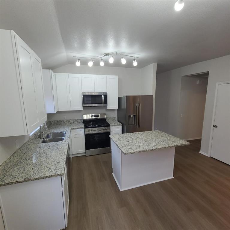 Lakeside Estates Ph I - Residential Lease