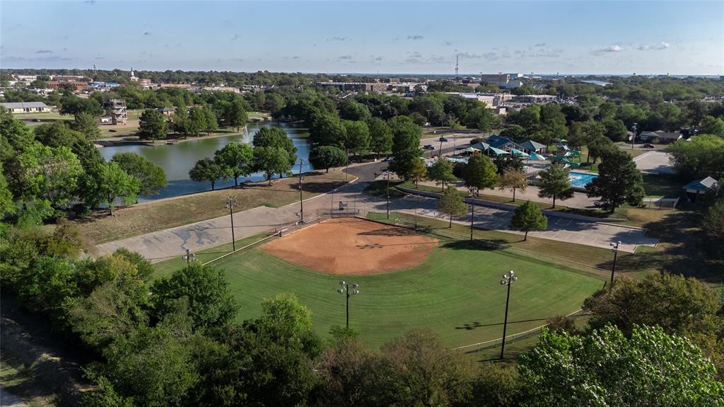 Crestwood - Residential