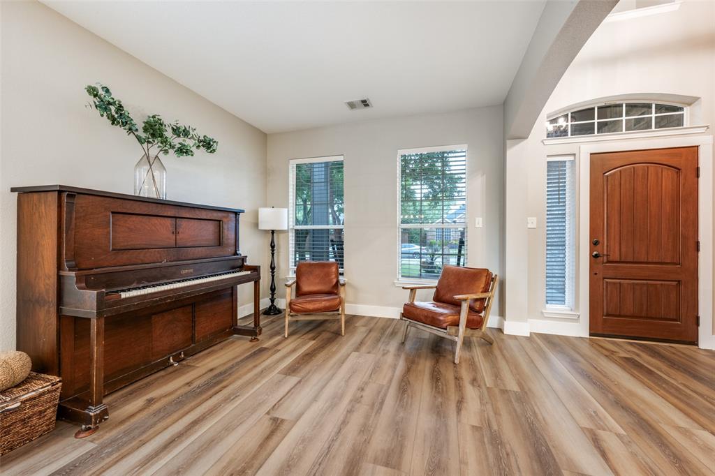 1618 Creekside Drive