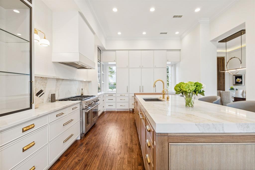 Netherlands Estates - Residential