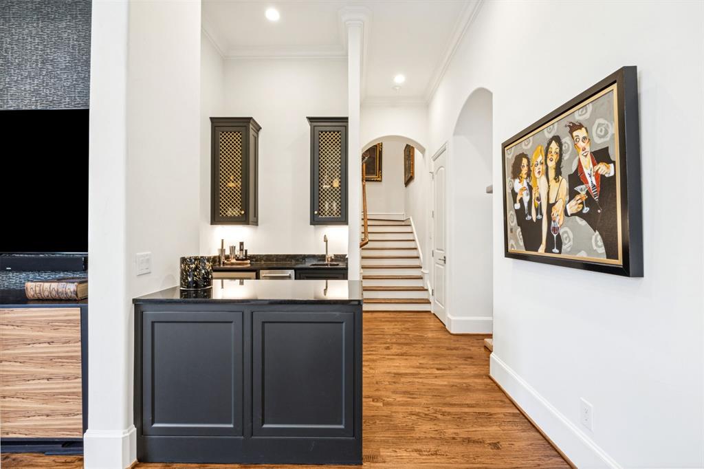 Netherlands Estates - Residential