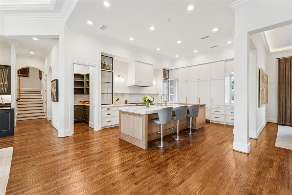 Netherlands Estates - Residential