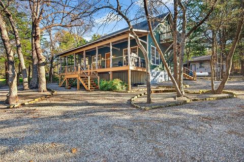 Photo of 100 Bluebonnet Circle, Denison, TX 75020 (MLS # 21132279)