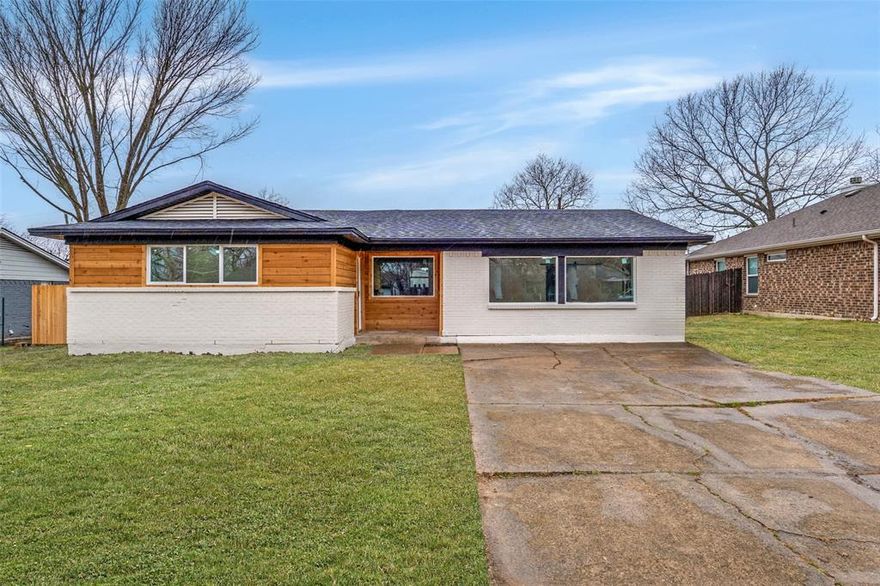 Fully renovated and move-in ready, this four-bedroom, two-bath home offers a fresh, modern feel with an open and functional layout. Updates include luxury vinyl plank flooring, fresh interior paint, recessed lighting, and large windows that bring in abundant natural light. The kitchen features white cabinetry, quartz countertops, an oversized island, and stainless steel appliances, making it ideal for everyday living and entertaining. All four bedrooms are well-proportioned, and both bathrooms have been updated with contemporary finishes. A new roof adds peace of mind, and the spacious backyard provides flexibility for outdoor enjoyment. No HOA. Limited-Time Incentive: Buyer may receive a $2,000–$3,000 closing cost credit when using seller’s preferred lender. Contact listing agent for full details and qualification requirements.