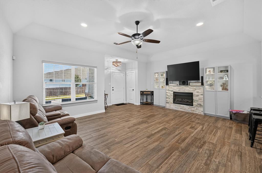 705 Phillips Court