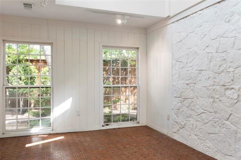 Tiny photo for 4676 Lorraine Avenue, Highland Park, TX 75209 (MLS # 21252552)
