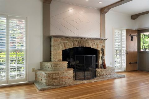 Tiny photo for 4676 Lorraine Avenue, Highland Park, TX 75209 (MLS # 21252552)
