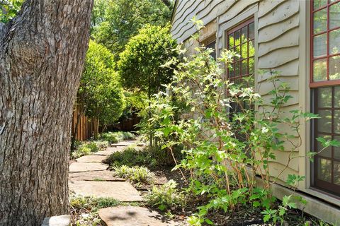 Tiny photo for 4676 Lorraine Avenue, Highland Park, TX 75209 (MLS # 21252552)