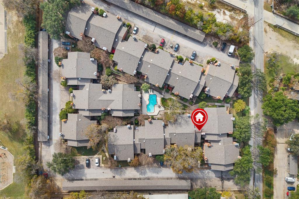 Holly Park Condos - Residential