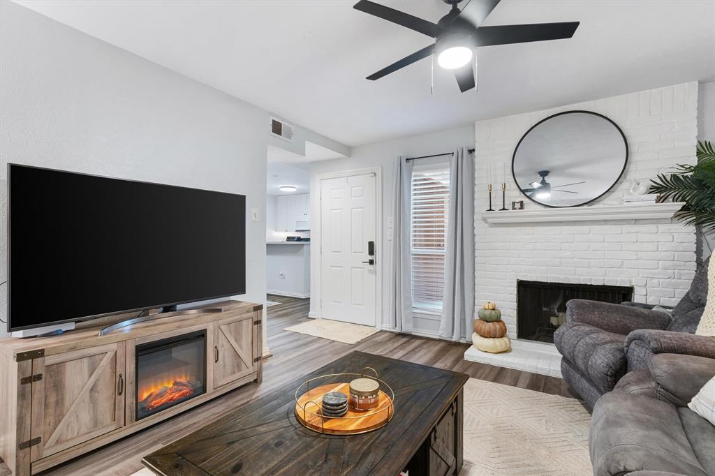 Holly Park Condos - Residential