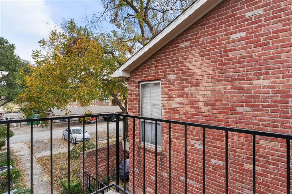 Holly Park Condos - Residential