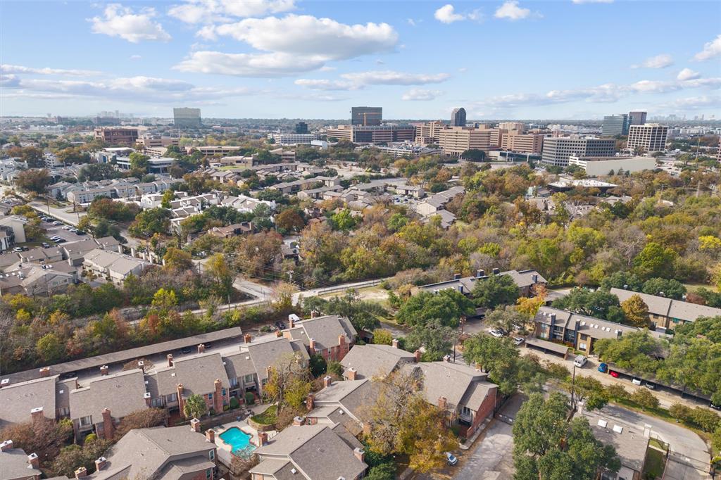 Holly Park Condos - Residential