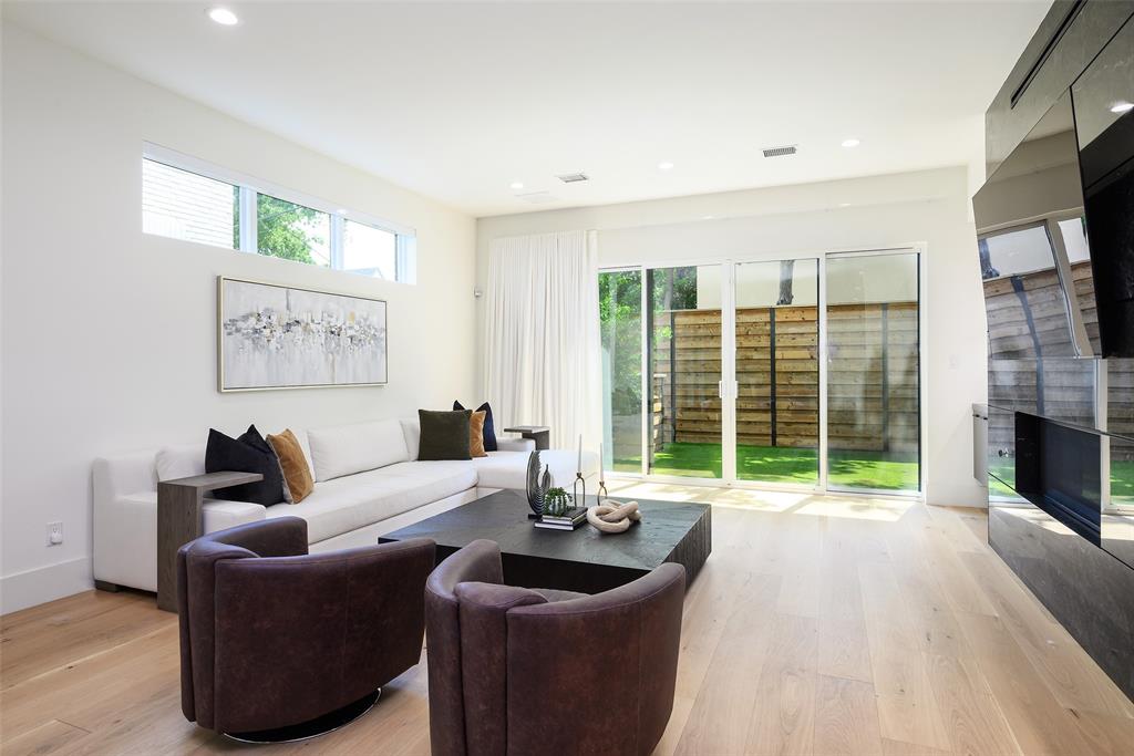 North Oak Lawn - Residential